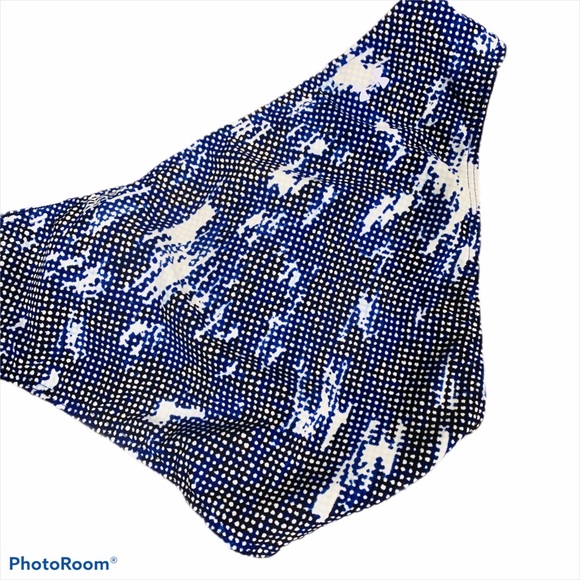 ⭐️ UNDER ARMOUR Blue Bikini Bottoms - Picture 2 of 5